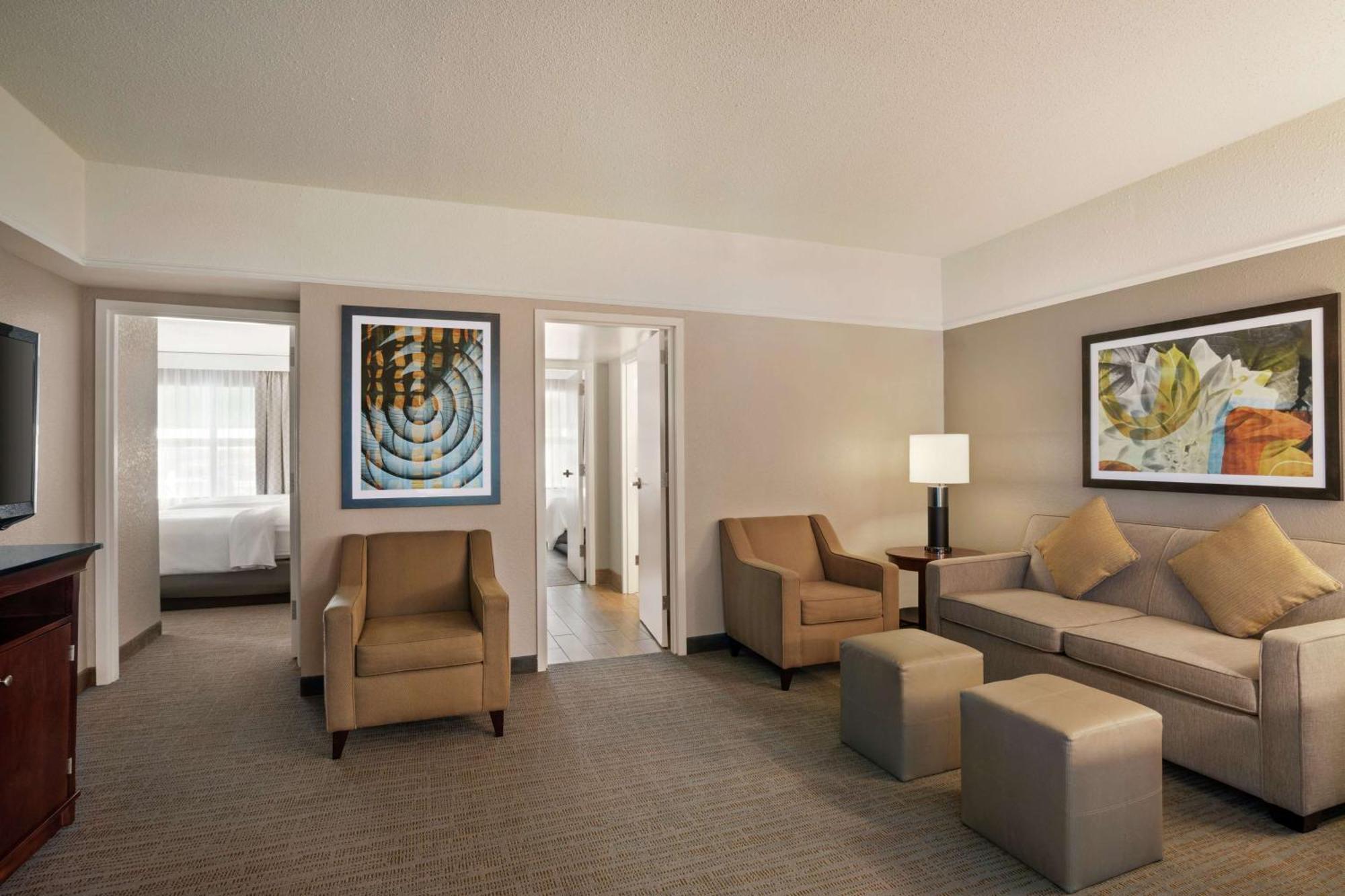 Embassy Suites Brunswick Buitenkant foto