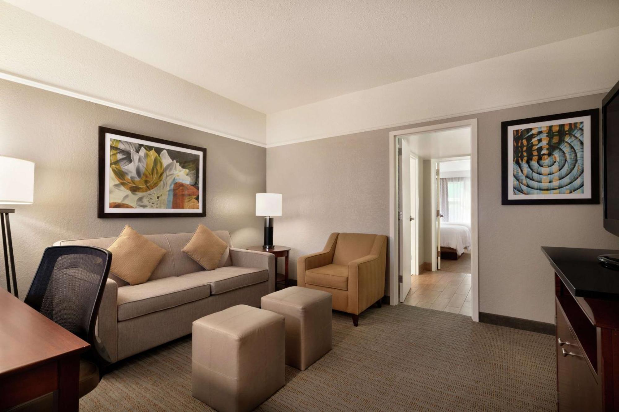 Embassy Suites Brunswick Buitenkant foto