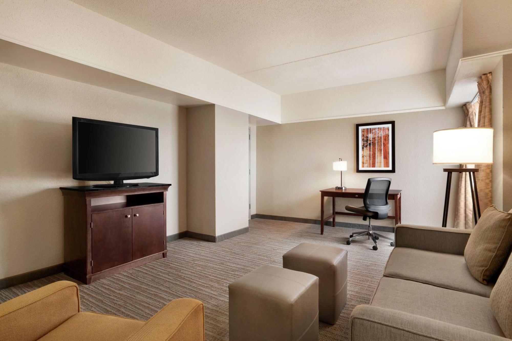 Embassy Suites Brunswick Buitenkant foto