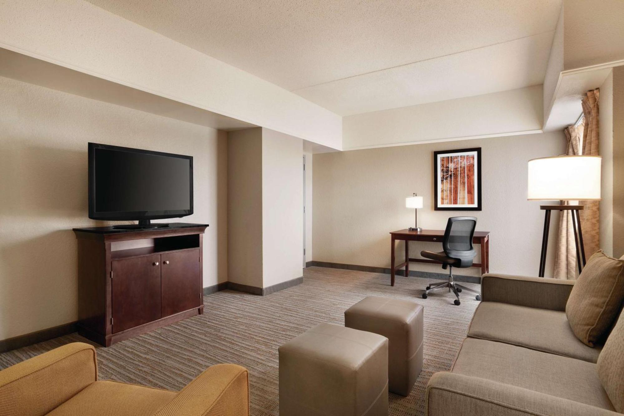 Embassy Suites Brunswick Buitenkant foto