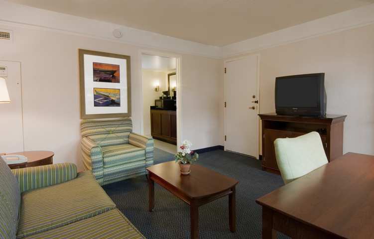 Embassy Suites Brunswick Kamer foto